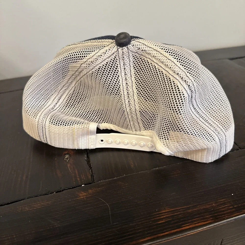 Case cap blue‎ jean with white netting